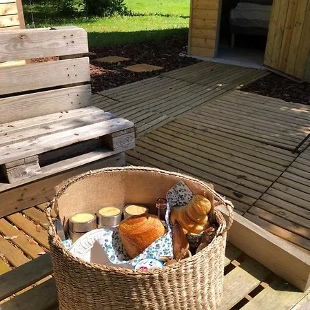 Pensjonat Au Domaine Des Oiseaux Ses Sa Gloriette Insolite Face A L'etang Bucolique 3*