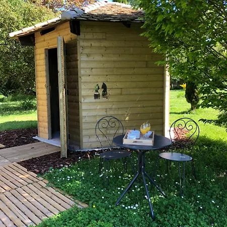 Au Domaine Des Oiseaux Ses Sa Gloriette Insolite Face A L'etang Bucolique Pensjonat Vandré