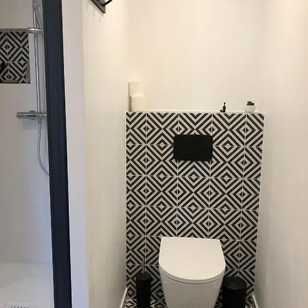 Au Domaine Des Oiseaux Ses Sa Gloriette Insolite Face A L'etang Bucolique 3* Vandré