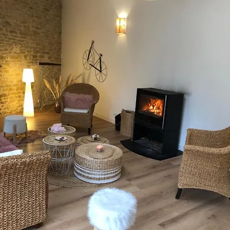 Pensjonat Au Domaine Des Oiseaux Ses Sa Gloriette Insolite Face A L'etang Bucolique